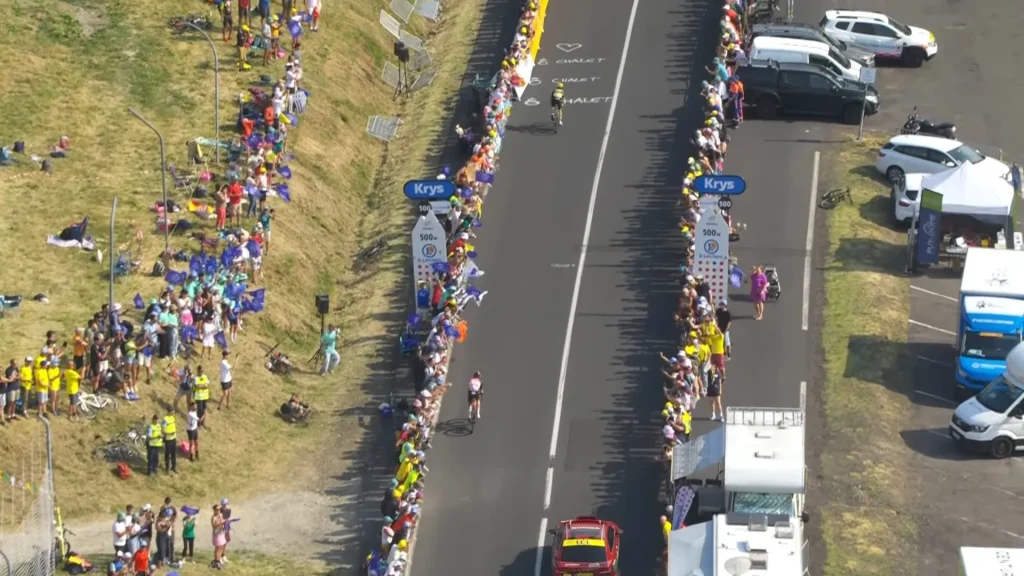 Simon Yates Seizes Bastille Day Glory on Tour de France Stage 10’s Mountain Showdown 2 Last Km - Stage 10 - Tour de France 2025 1