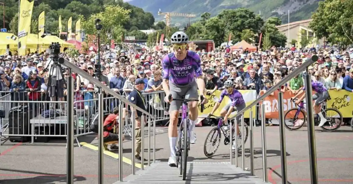 Ben O’Connor Dominates Col de la Loze to Win Stage 18 of Tour de France 2025 1 stage-18-2025-ben-oconnor-wins-col-de-la-loze