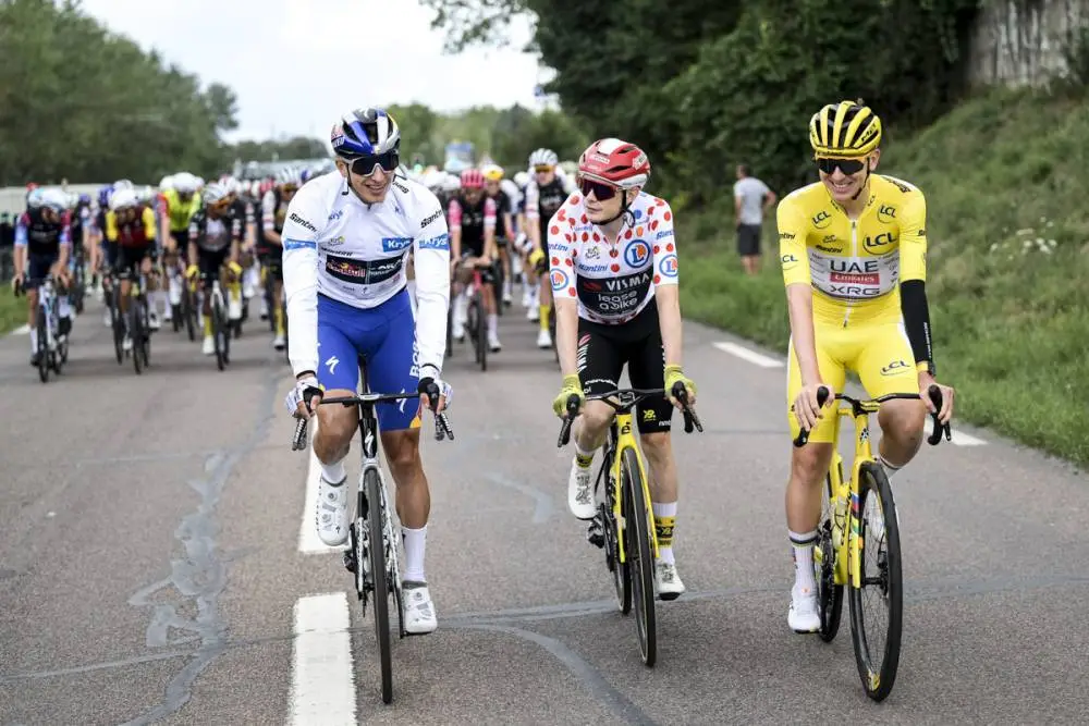 Montmartre Madness: A Spicy, Slippery Finale for the Tour de France 2025 1 tdf-2025-stge-21-final-race